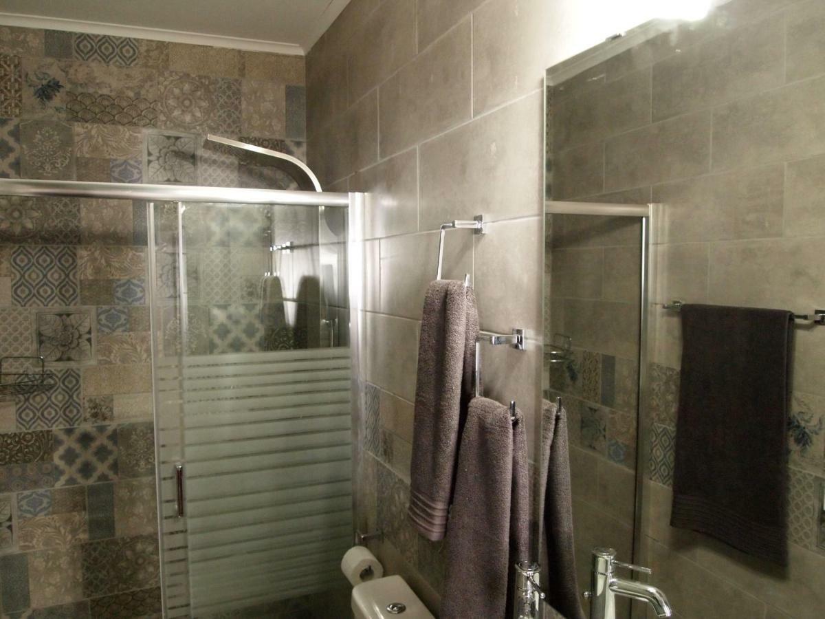 Ideally Situated Corfu Old Town Apartment *