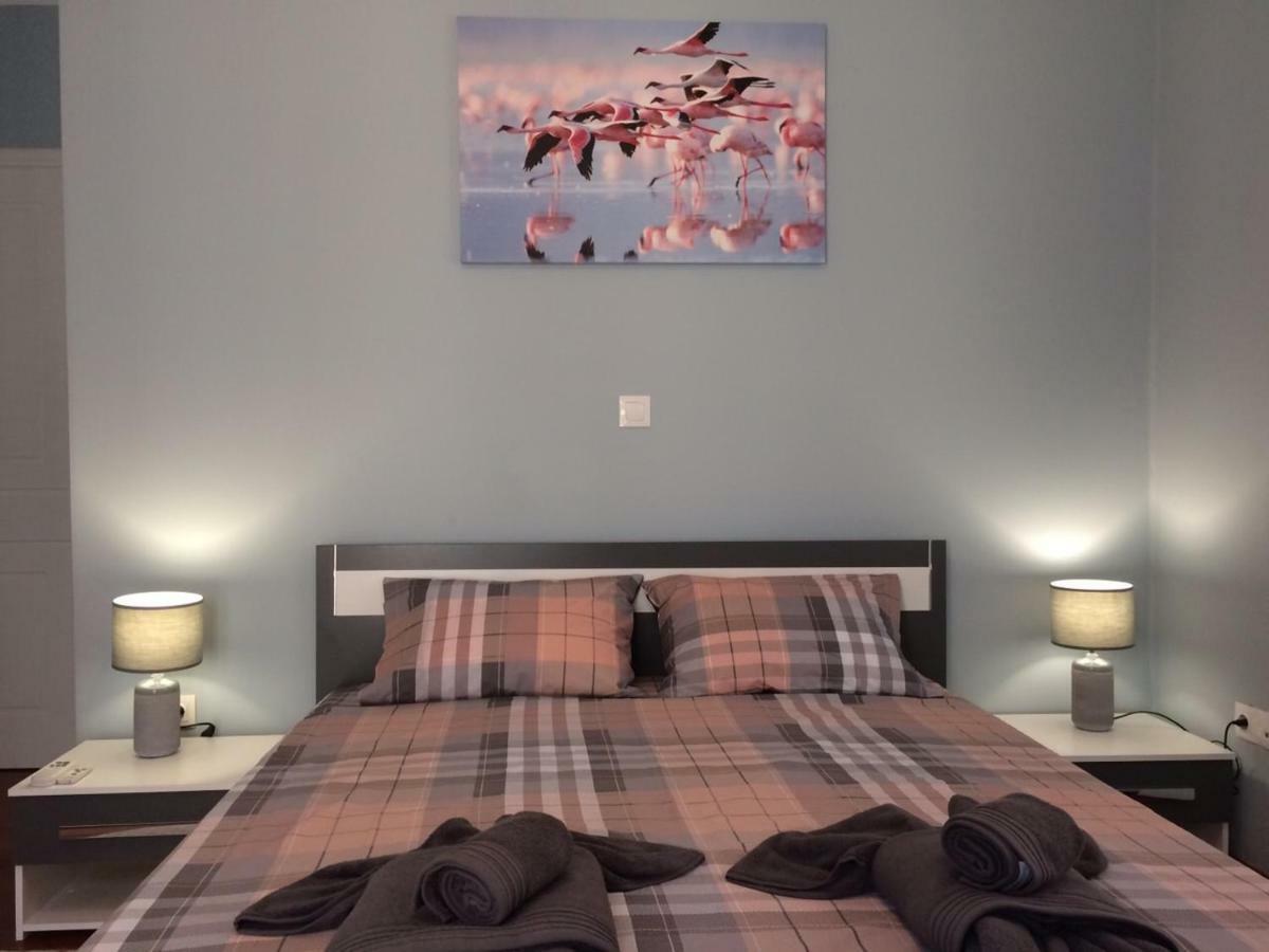 Ideally Situated Corfu Old Town Apartment *